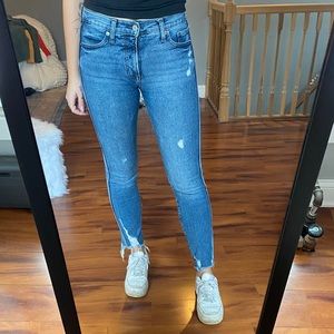 Gap 1969 Jeans Size: 27